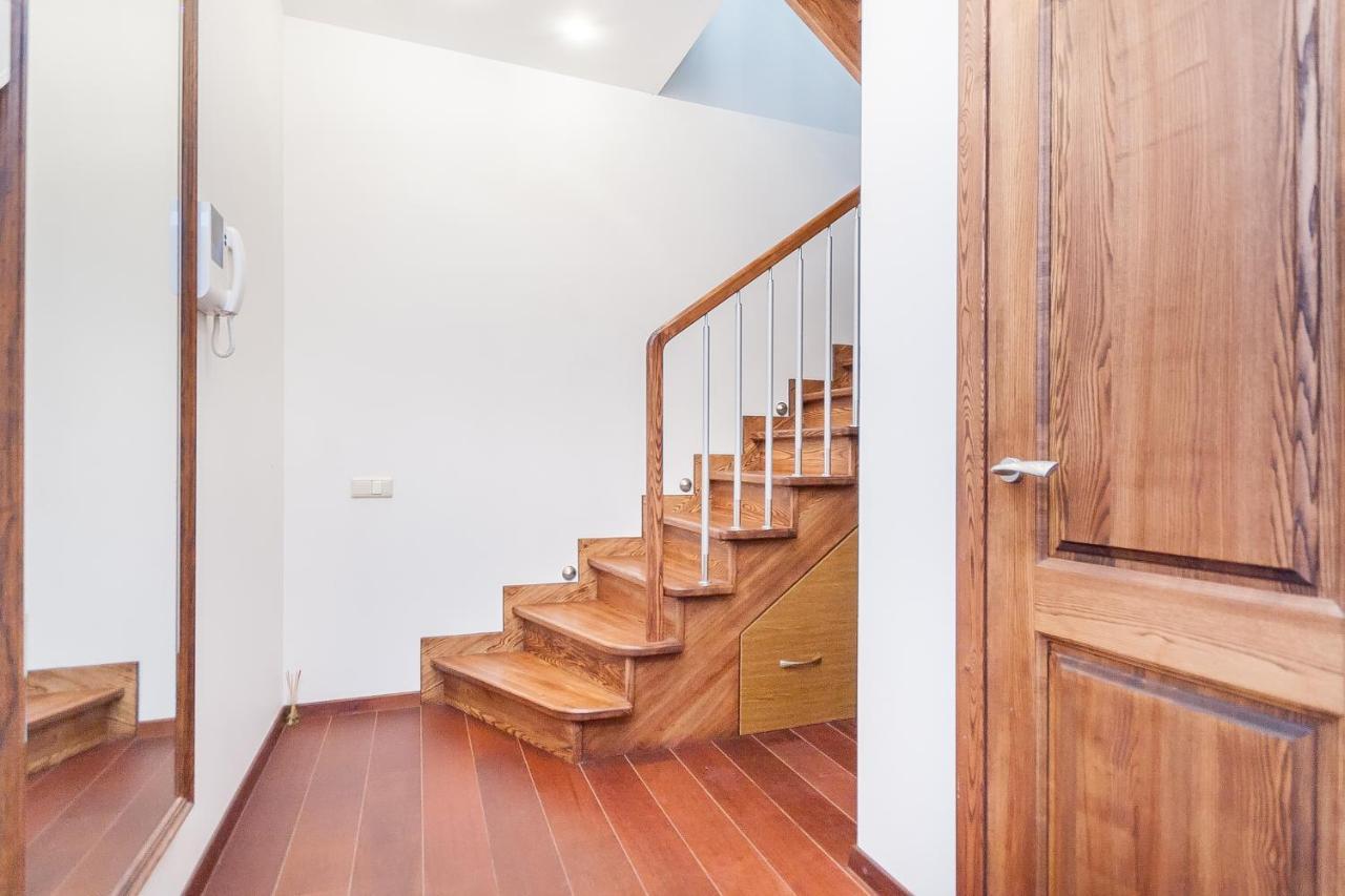 Central Apartment In Gedimino Av By Urban Rent VNO Buitenkant foto